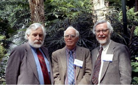 Photo of Jerry Lyons, Martin Gardner, and Tom Banchoff
